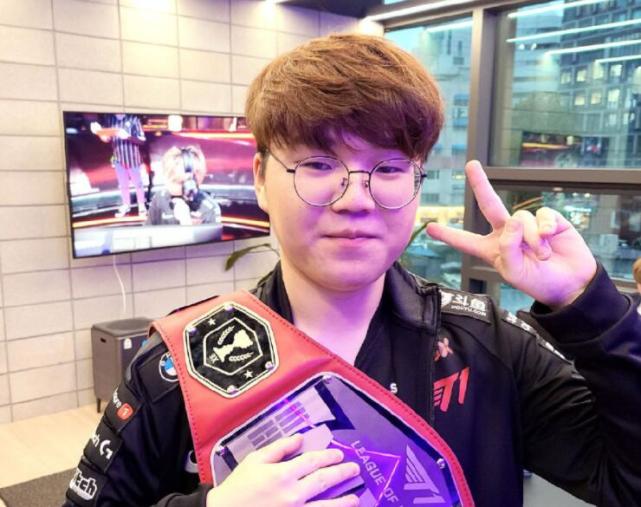 出了强烈的 出了强烈的