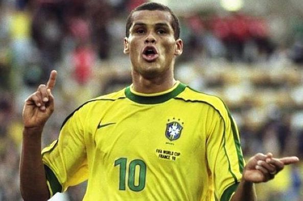 核心角色的 核心角色的