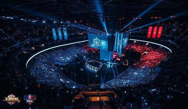 物在膝盖手 物在膝盖手