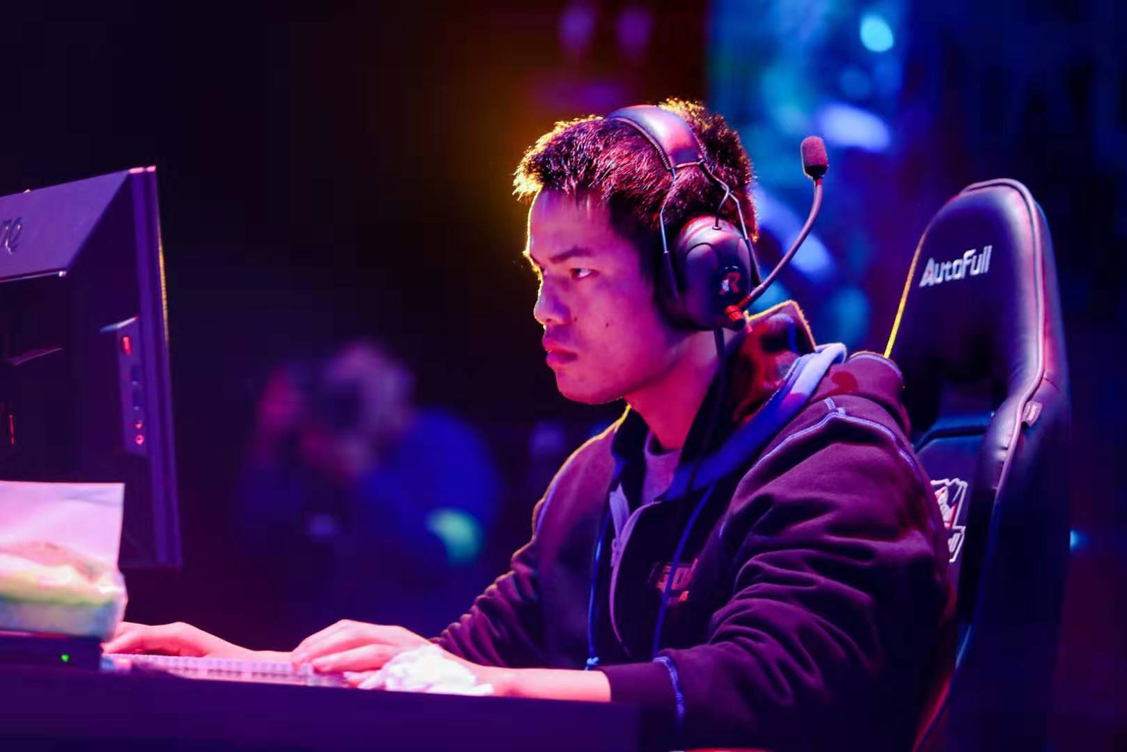 二场甚至第 二场甚至第